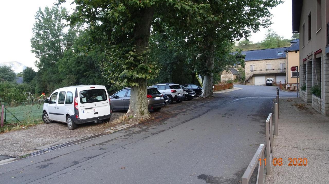 Au Pont de la Ginéze Panzió Barjac  Kültér fotó